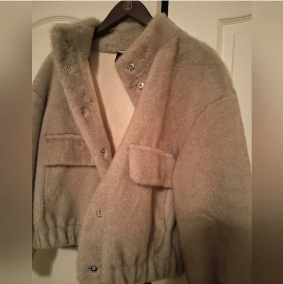 House Of Harlowe 1960 Beige Faux Mink Fur Jacket XS - Picture 3 of 10